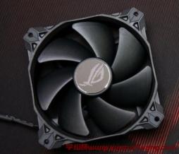 ROG STRIX XF 120信仰风扇开箱测试